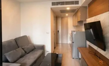 Wohnung zur Miete mit 1 Zimmer in Huai Khwang, Bangkok