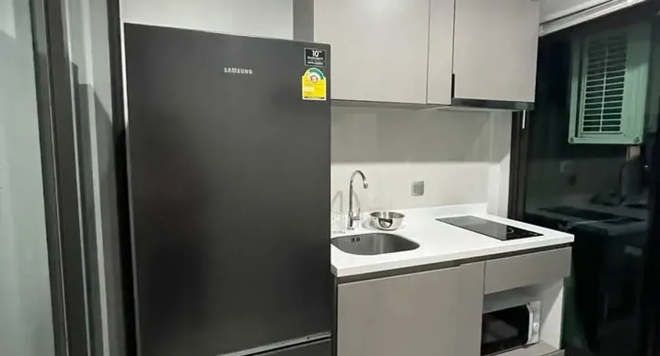 Condo en alquiler de 1 habitaciones en Huai Khwang, Bangkok
