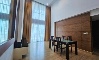 For rent 2 bedrooms condo in Pathum Wan, Bangkok