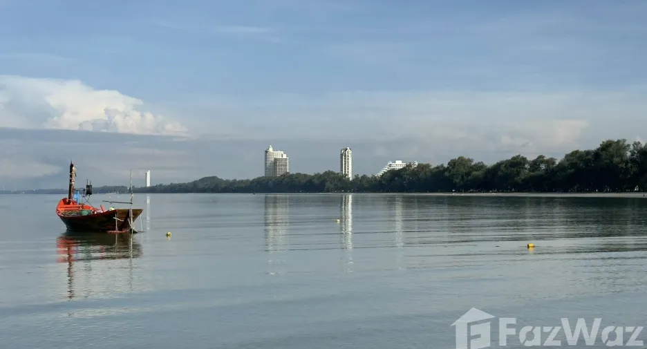 For sale studio condo in Mueang Rayong, Rayong