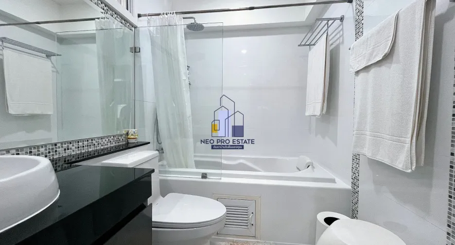 For sale 4 bedrooms house in Mueang Khon Kaen, Khon Kaen