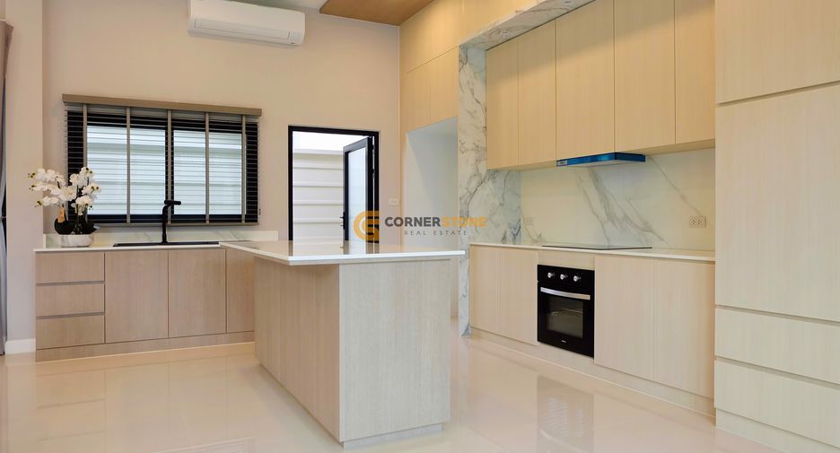 For sale 3 ベッドルーム house in Bang Lamung, Chonburi