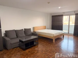 Wohnung zur Miete mit Studio in Khlong Toei, Bangkok