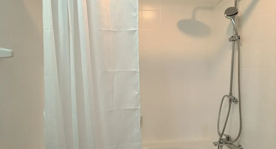 Wohnung zur Miete mit Studio in Khlong Toei, Bangkok