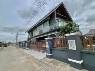 Продажа и аренда 6 спальни вилла в Mueang Chiang Mai, Чианг Маи