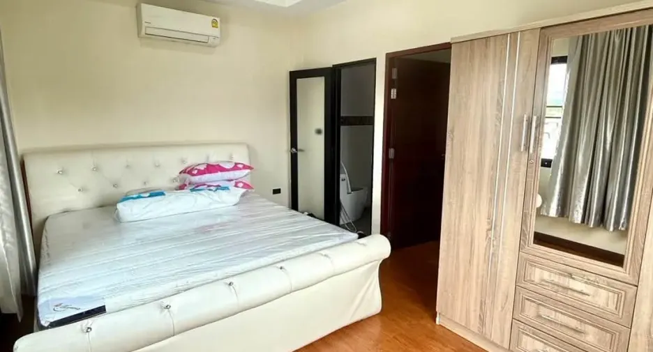 À vendre et à louer 6 chambres villa à Mueang Chiang Mai, Chiang Mai
