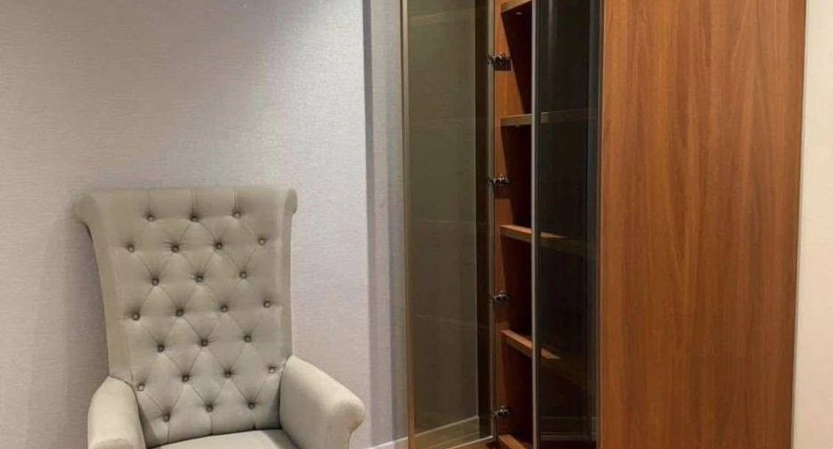 Аренда 3 спальни кондо в Щаттхана, Бангкок