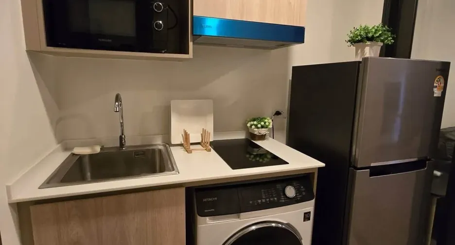 For rent 1 bed condo in Phaya Thai, Bangkok
