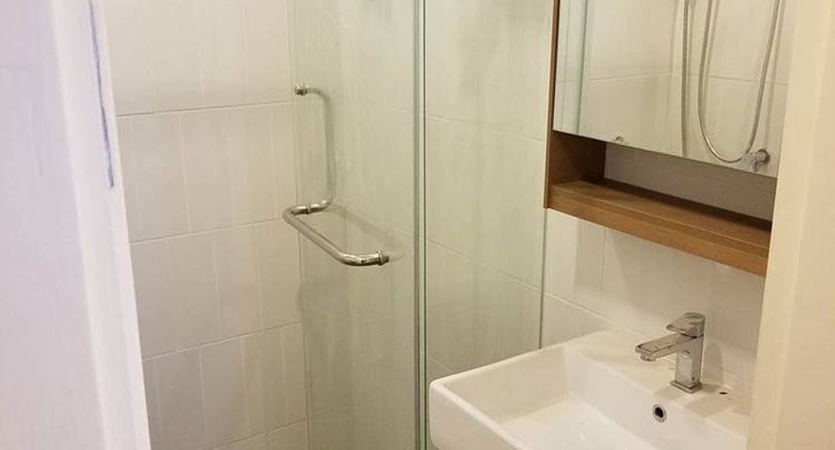 Аренда и продажа 2 спальни кондо в Кхлонг Тоеи, Бангкок