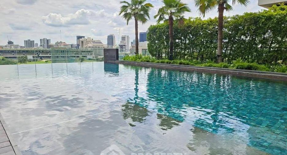 For rent and for sale 2 bedrooms condo in Pathum Wan, Bangkok