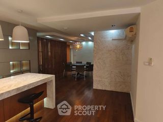 For rent and for sale 6 bedrooms condo in Huai Khwang, Bangkok