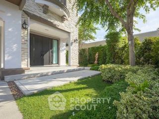 For sale 4 ベッドルーム house in Bang Khen, Bangkok