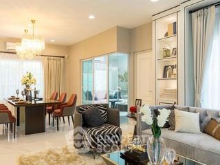 For sale 4 ベッドルーム house in Bang Khen, Bangkok