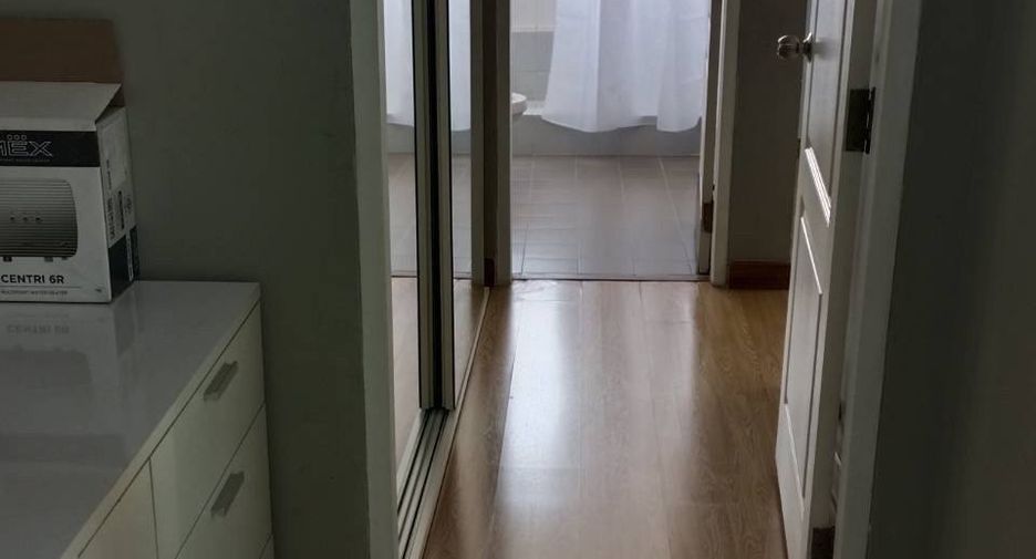 Wohnung zur Miete mit 2 Zimmer in Phra Khanong, Bangkok