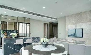 Condo en alquiler de 3 habitaciones en Khlong Toei, Bangkok