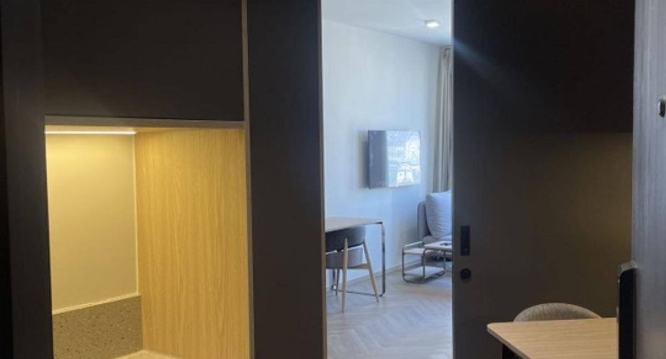 Wohnung zur Miete mit 1 Zimmer in Bang Rak, Bangkok