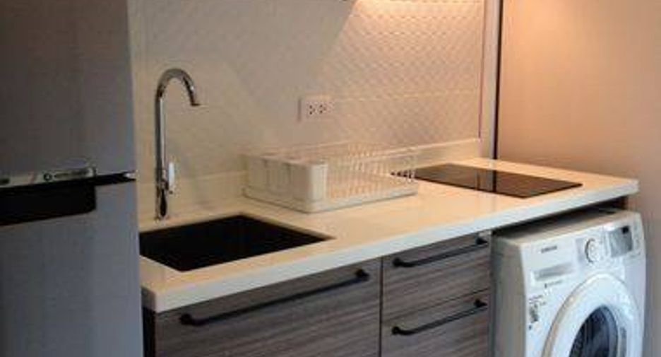 Condo en venta de 1 habitaciones en Yan Nawa, Bangkok