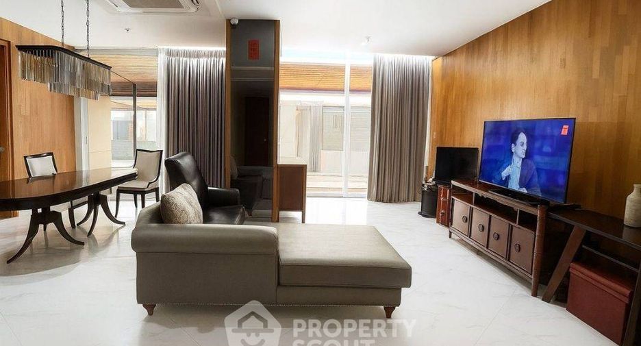 Condo en venta de 3 habitaciones en Sathon, Bangkok