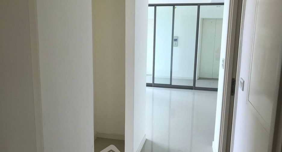 For sale 2 ベッドルーム condo in Yan Nawa, Bangkok