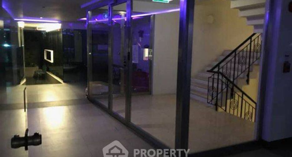À louer et à vendre 1 chambre condo à Phaya Thai, Bangkok
