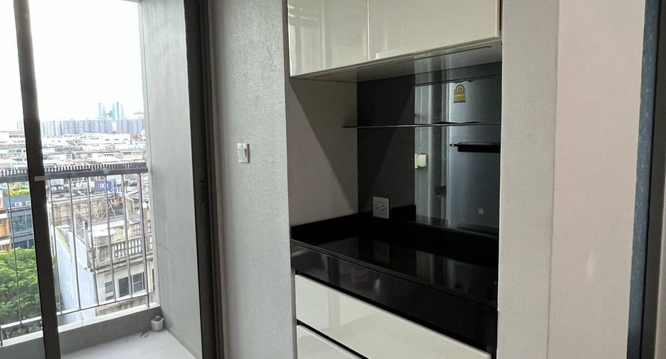 À vendre 1 chambre condo à Sathon, Bangkok