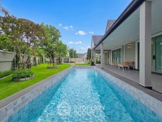 For sale 4 bedrooms villa in Bang Lamung, Chonburi