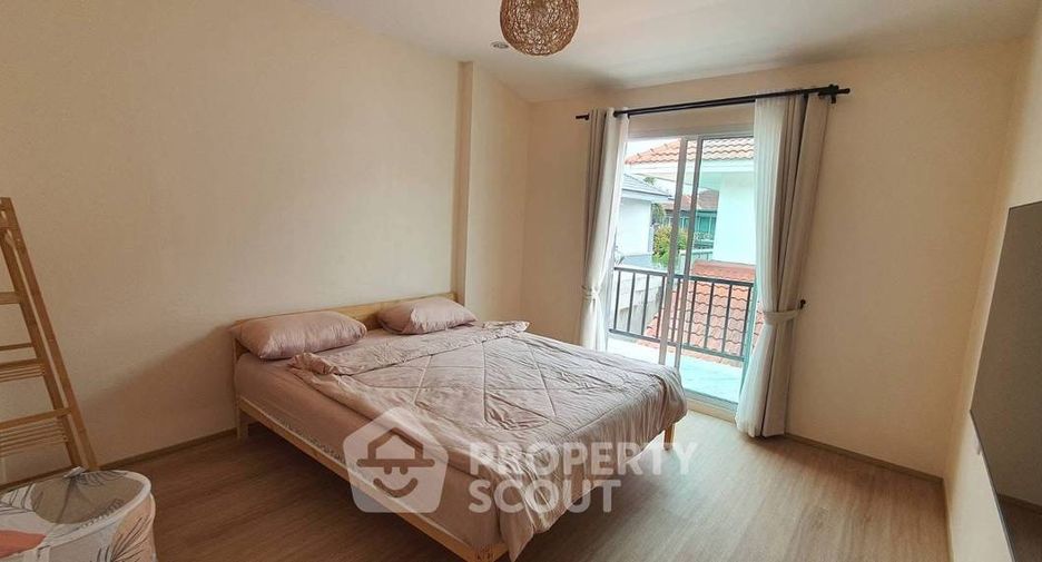 For rent and for sale 6 bedrooms villa in Jomtien, Pattaya