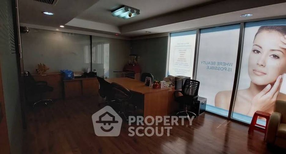 Продажа 1 кровать кондо в Чатучак, Бангкок
