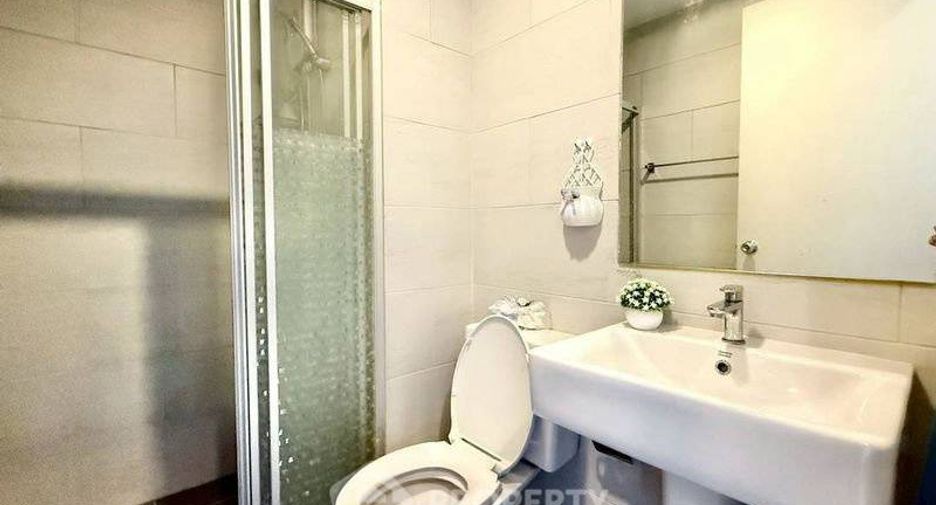 À vendre 1 chambre condo à Si Racha, Chonburi