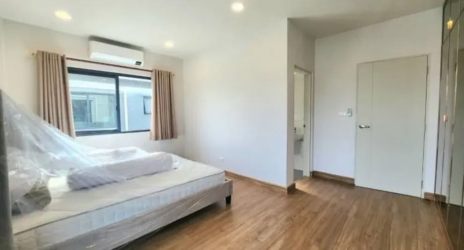 出售 和 出租 4 卧室 独立屋 在 Bang Phli, Samut Prakan