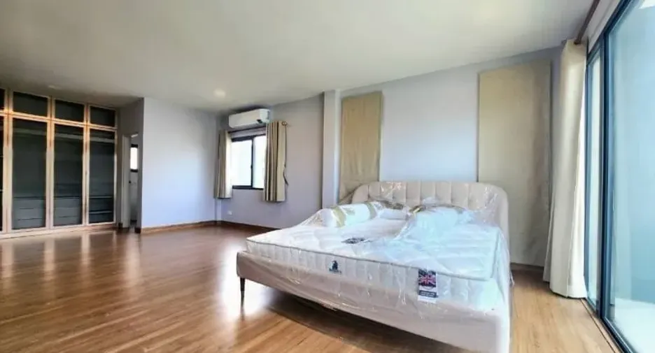 出售 和 出租 4 卧室 独立屋 在 Bang Phli, Samut Prakan