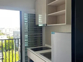 Wohnung zur Miete mit 1 Zimmer in Wang Thonglang, Bangkok
