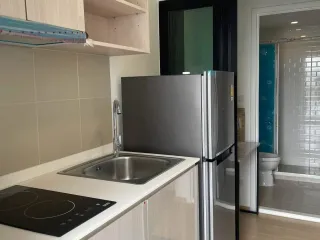Wohnung zur Miete mit 1 Zimmer in Wang Thonglang, Bangkok