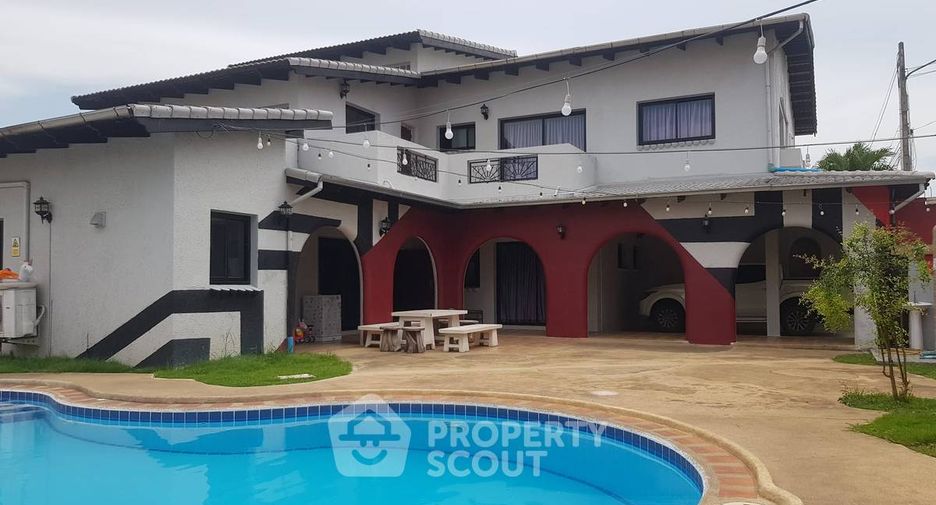 For rent and for sale 3 bedrooms house in Bang Lamung, Chonburi