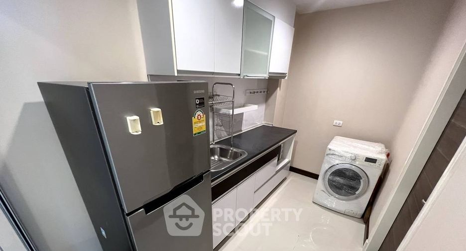 Wohnung zum Kauf mit 1 Zimmer in Yan Nawa, Bangkok