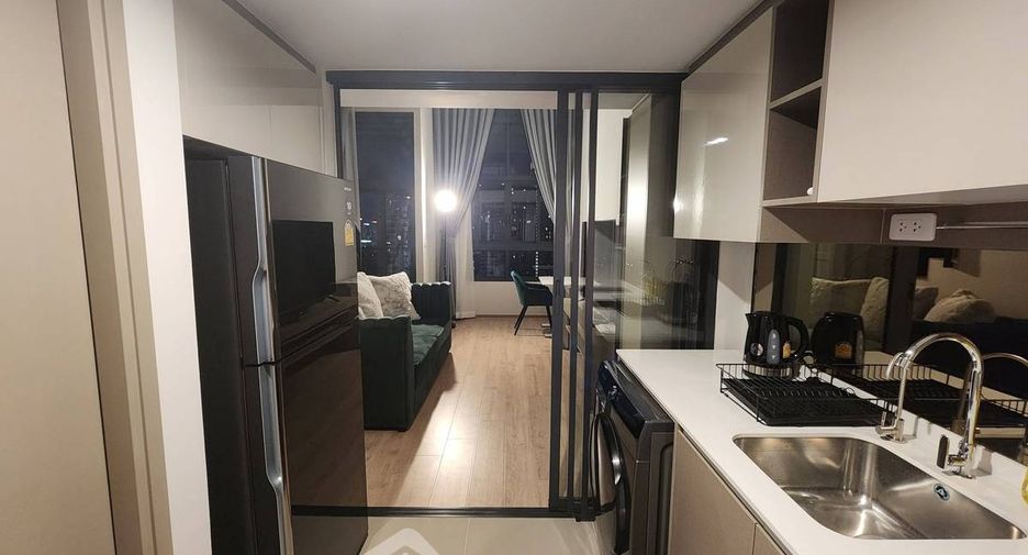 Продажа 1 кровать кондо в Хуаи Кхщанг, Бангкок
