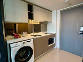 À louer 1 chambre condo à Huai Khwang, Bangkok