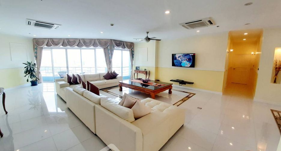 Condo en alquiler de 3 habitaciones en Sathon, Bangkok