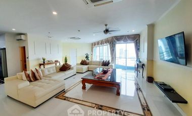 Condo en alquiler de 3 habitaciones en Sathon, Bangkok