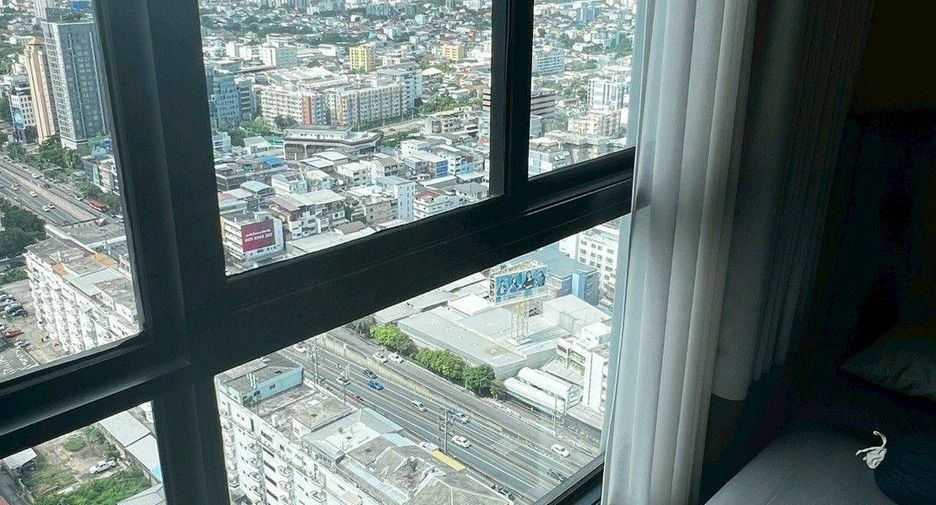 Аренда 1 кровать кондо в Хуаи Кхщанг, Бангкок