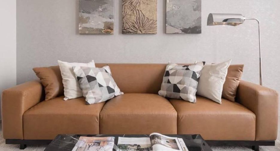 For rent 3 bedrooms condo in Pathum Wan, Bangkok