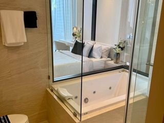 Wohnung zur Miete mit 1 Zimmer in Bang Rak, Bangkok