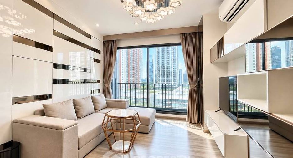 For rent 2 bedrooms condo in Watthana, Bangkok