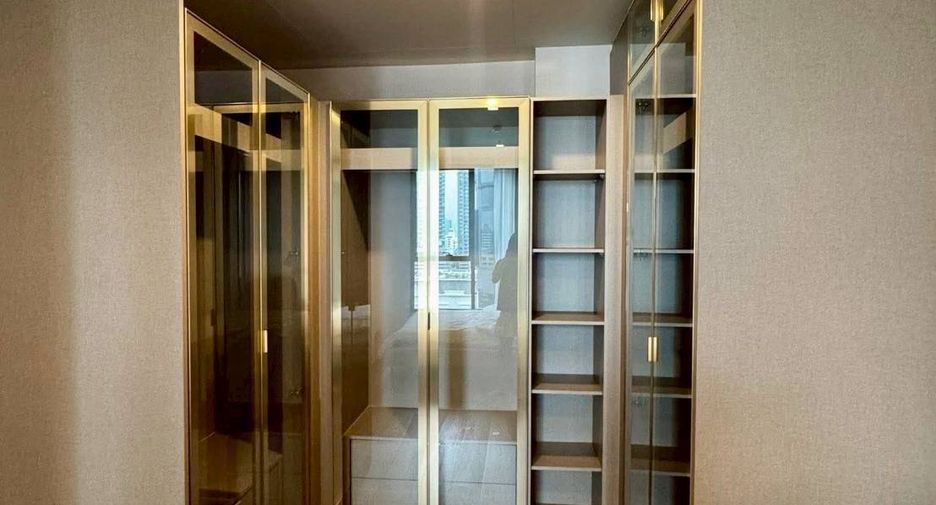 Condo en alquiler de 1 habitaciones en Khlong Toei, Bangkok