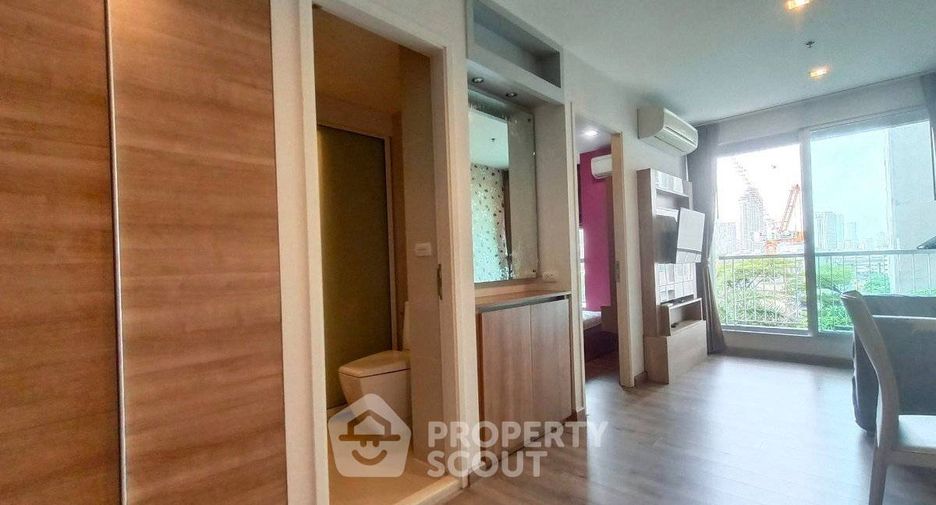 For rent 1 bed condo in Phra Khanong, Bangkok