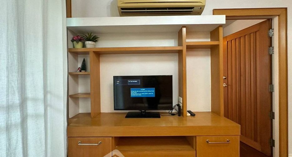 For rent 1 bed condo in Watthana, Bangkok