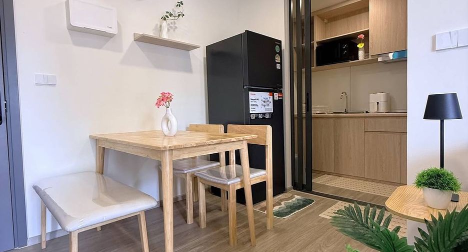 Condo en alquiler de 2 habitaciones en Phra Khanong, Bangkok
