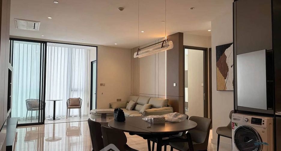 For rent 3 bedrooms condo in Sathon, Bangkok