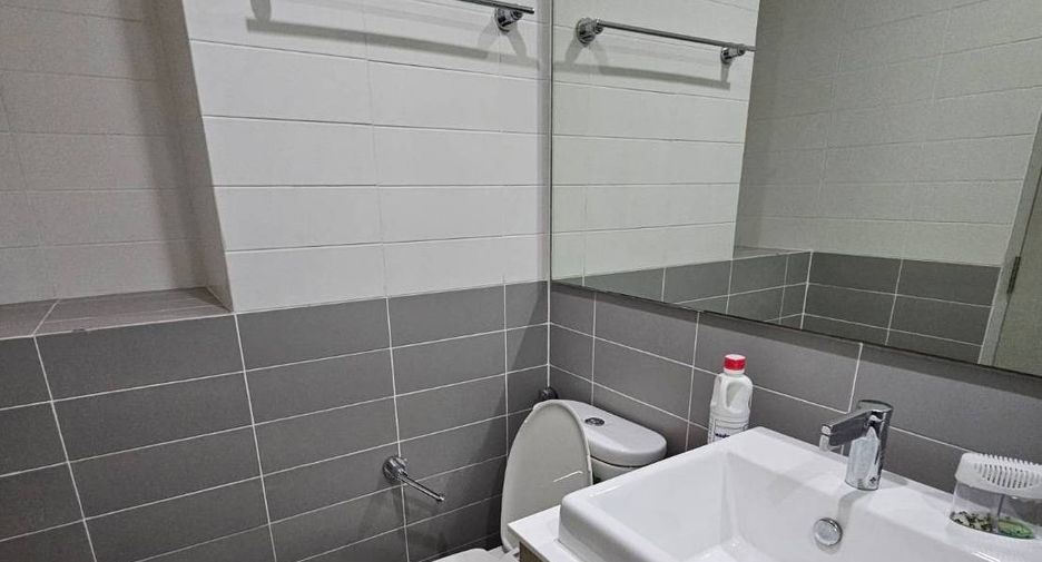 Condo en alquiler de 2 habitaciones en Khlong San, Bangkok