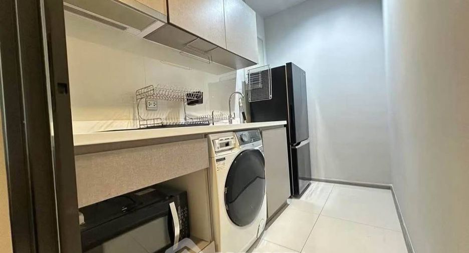 Wohnung zur Miete mit 1 Zimmer in Huai Khwang, Bangkok